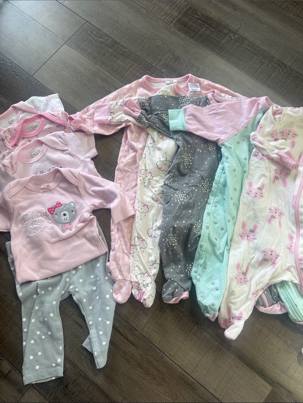 wonder nation Pink, Mint, Gray and Cream Footed One-Piece Sleepers - 6-Pack Look